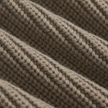 Ansel - Knitted Sweater with Round Neck